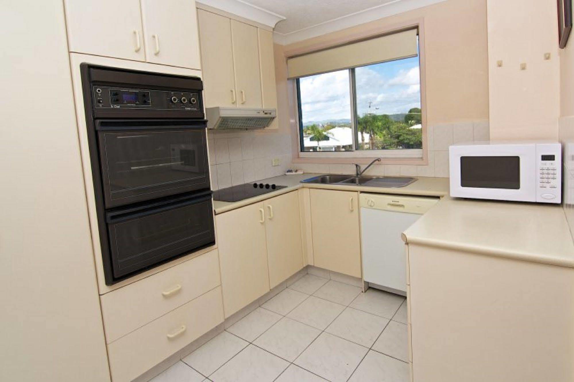 Palm Beach Holiday Resort Gold Coast Buitenkant foto